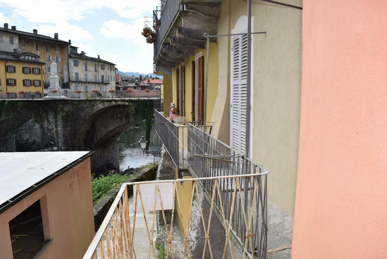 Residenza La Roggia Appartement Varallo Buitenkant foto