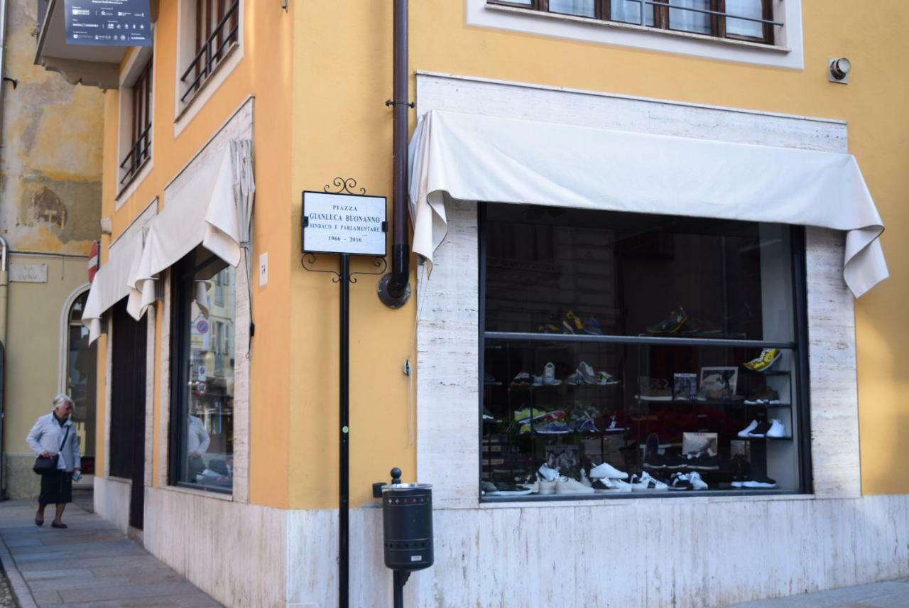 Residenza La Roggia Appartement Varallo Buitenkant foto